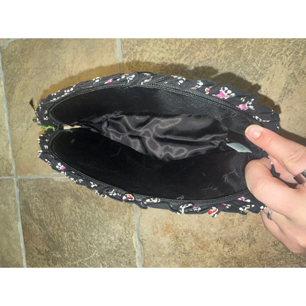 Vera Bradley Parisian Pom Poms Large Ruffle Cosmetic Bag NWT 14294-341